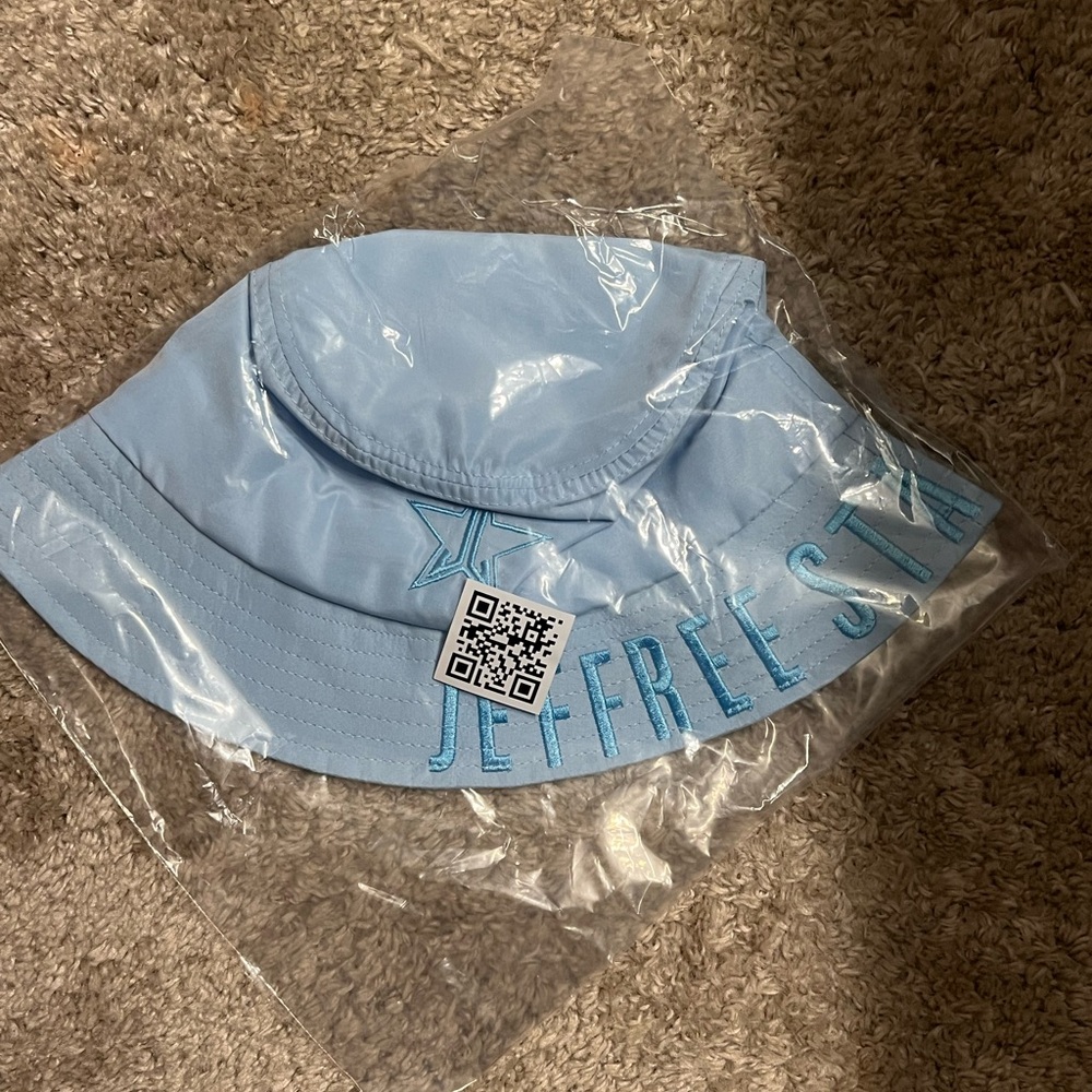 New Jeffree Star Sun hat- new never opened